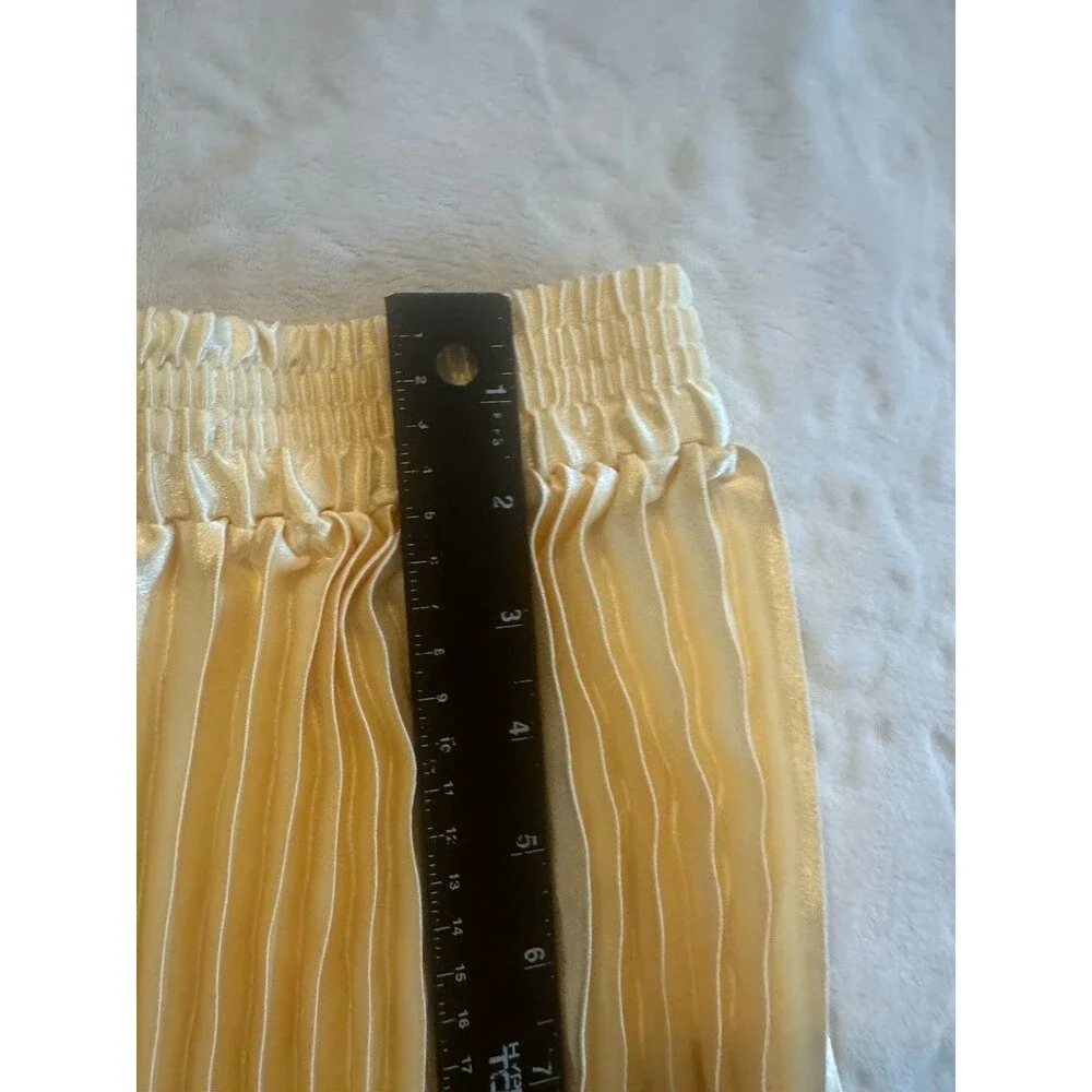 Petal And Pup Pleated Skirt Size 14